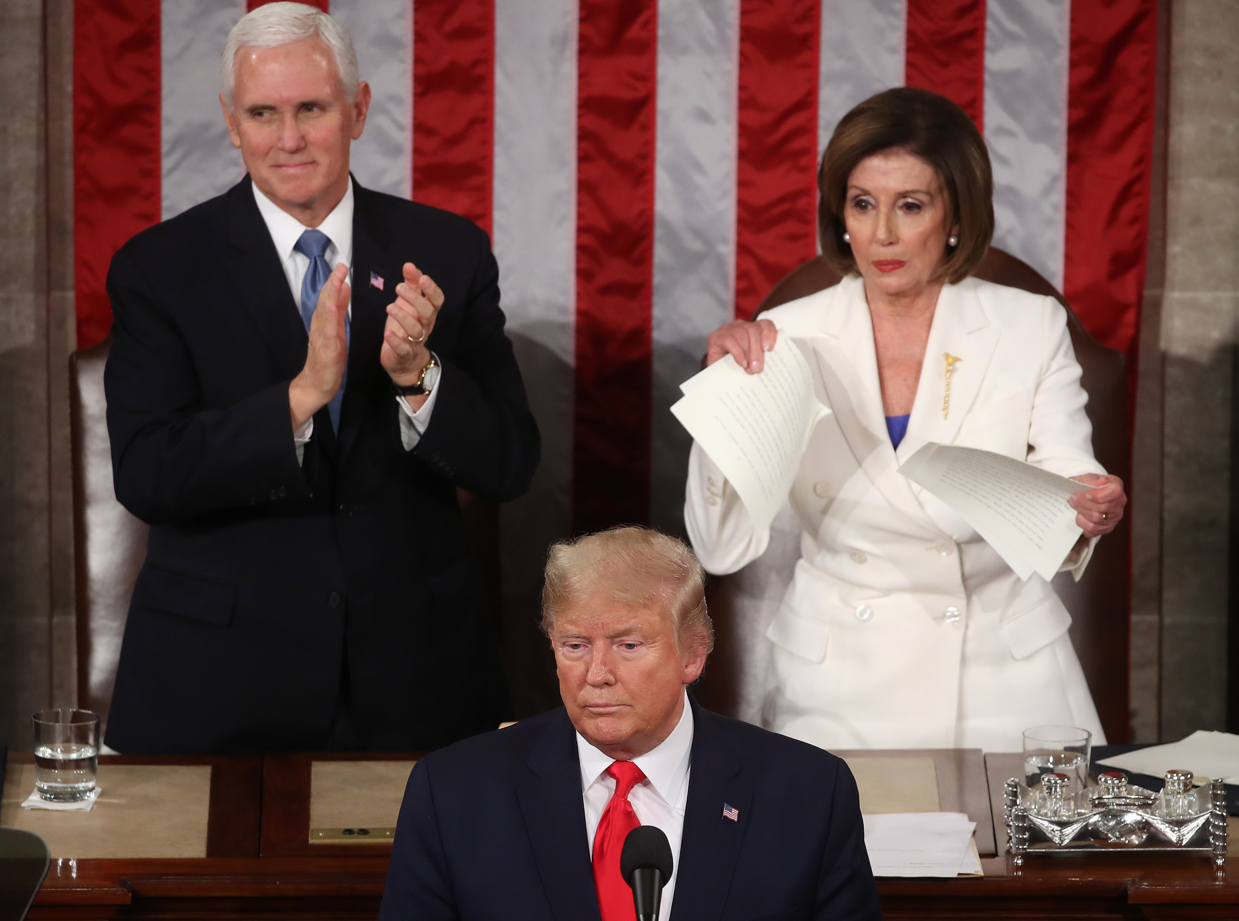 Mike Pence rechaza los llamamientos para invocar la 25ª Enmienda; Ahora viene un juicio político contra Trump